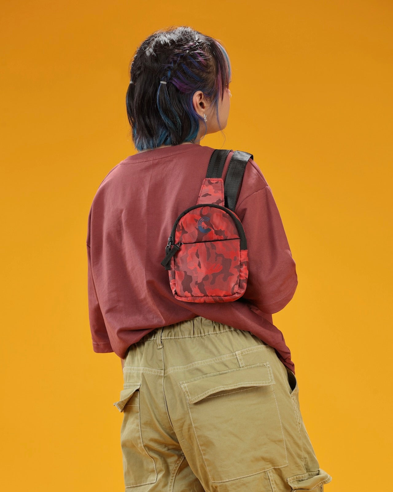 Crossbody Camo Bag - Fiery Red